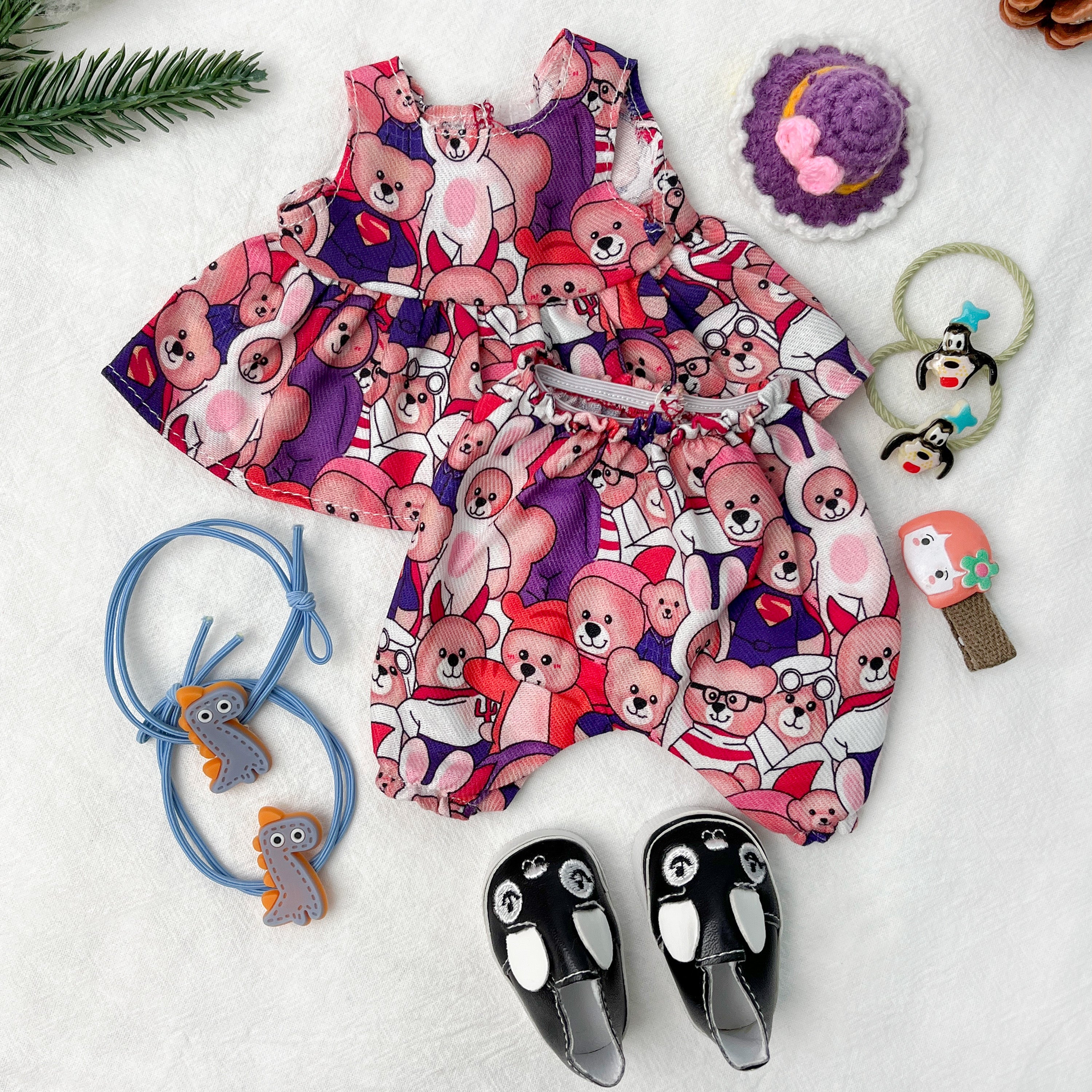 Alice's Clothes