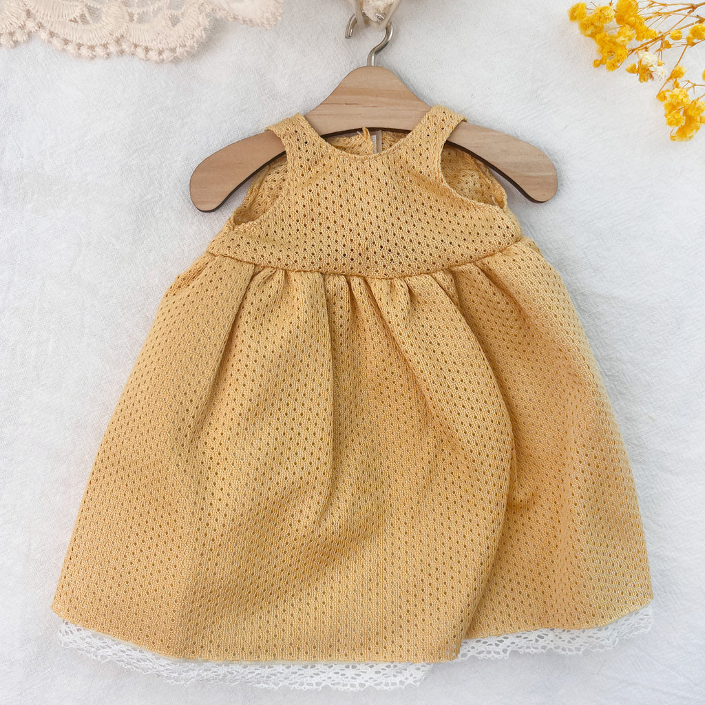 Amelia's Clothes